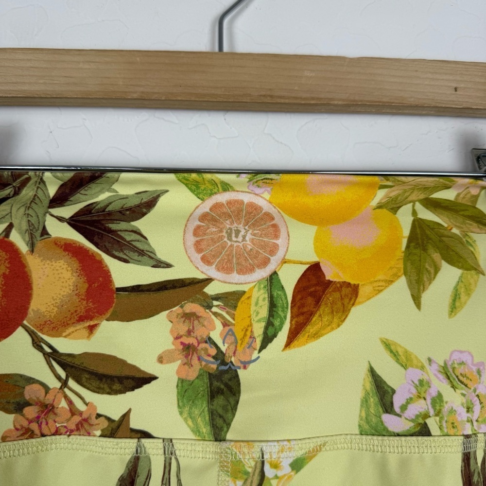 BEYOND YOGA Olympus High Waist Leggings - Limoncello Leafy Citrus - Picture 9 of 11